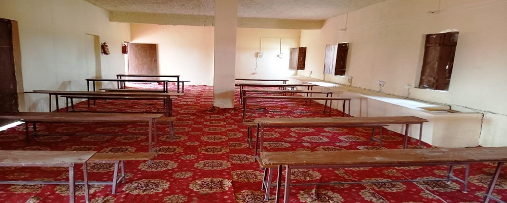 K.P.SINGH VIDHI MAHAVIDYALAYA,MAKRA,LAHANGPUR,JAUNPUR (U.P.)	